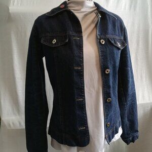 Vintage denim jacket (circa 1990) with added patches, in perfect condition
